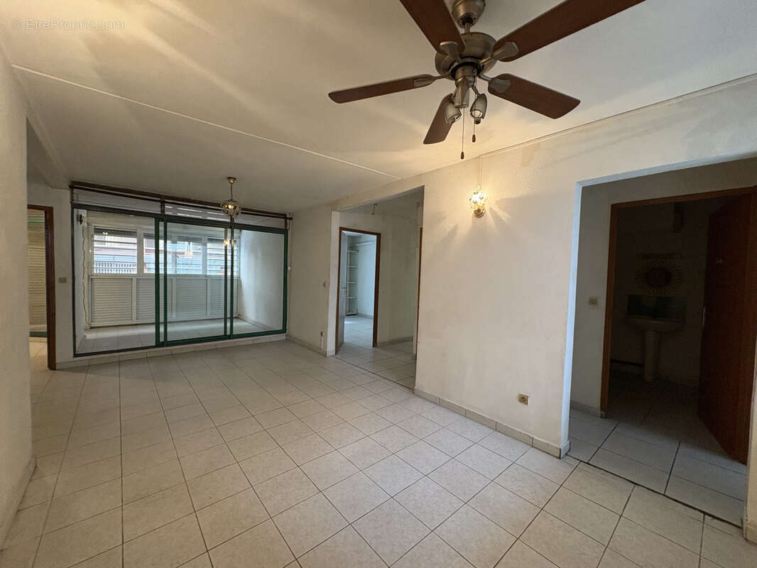 Appartement à POINTE-A-PITRE