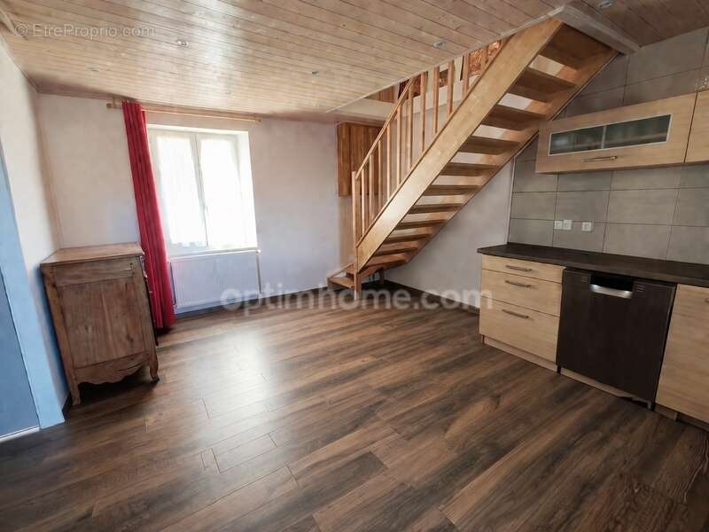 Maison à VOLLORE-MONTAGNE