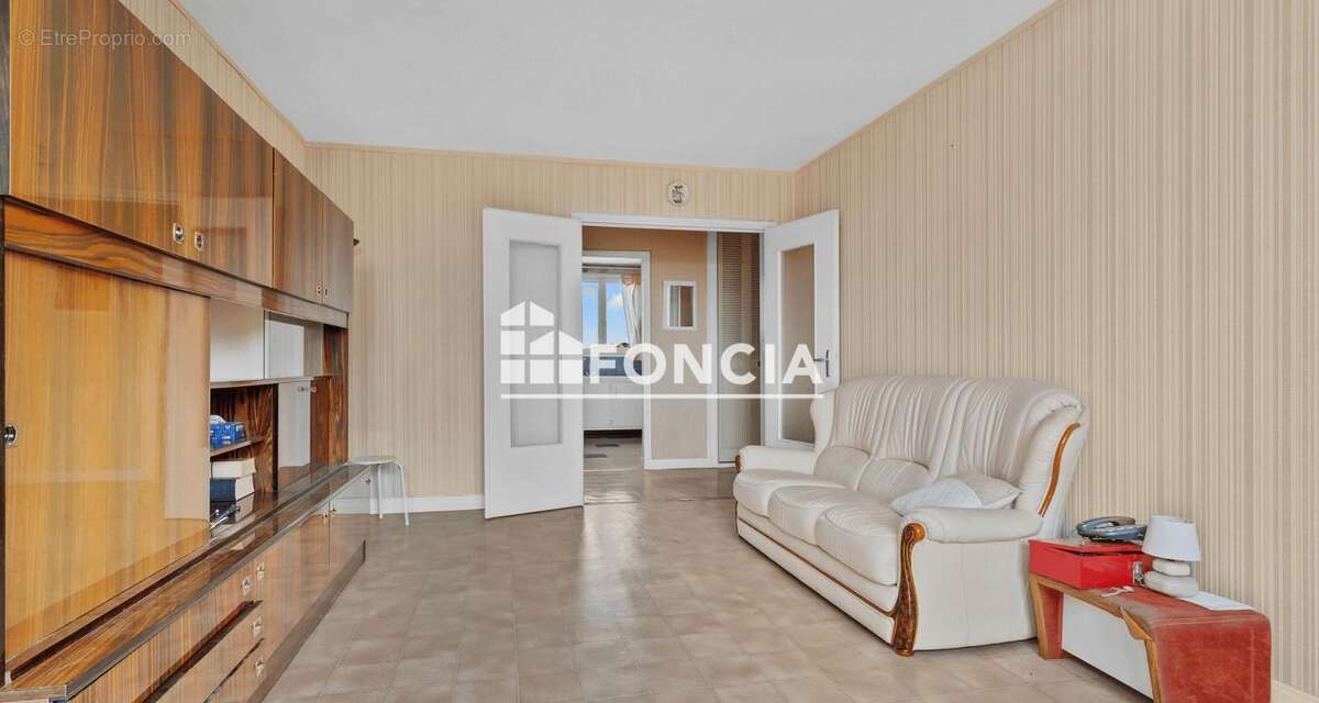 A vendre-appartement-f3 de 63.55 m2 traversant draveil avec box et cave - photo 9