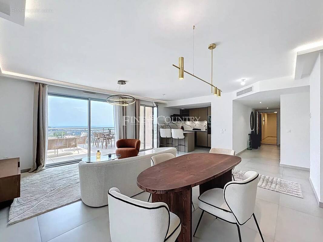 Appartement à LE CANNET