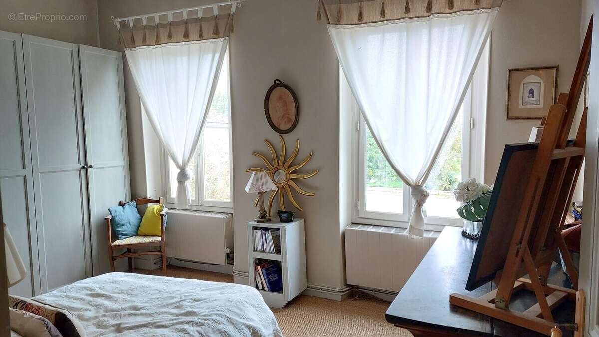 Maison à CIVRY-LA-FORET