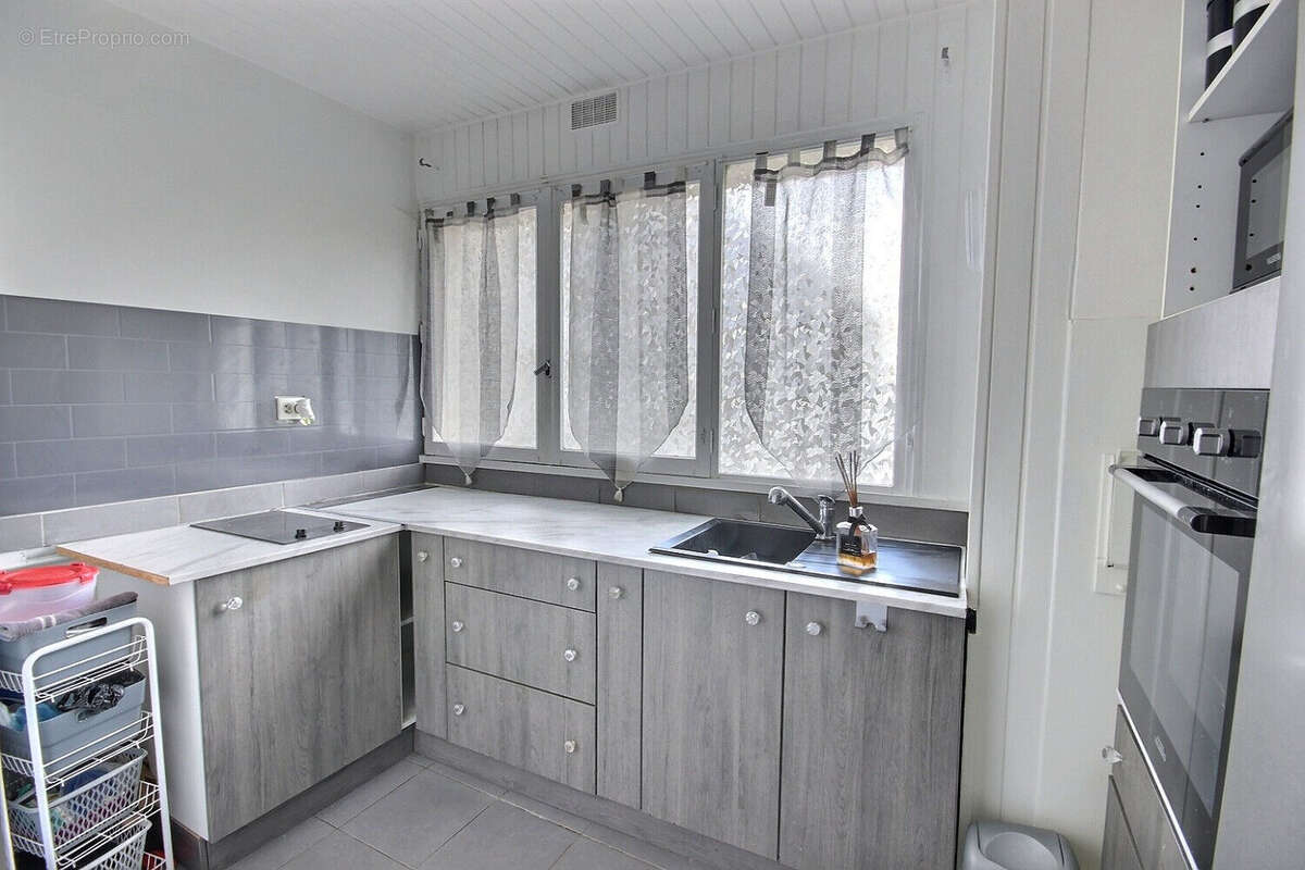 Appartement à FRESNES