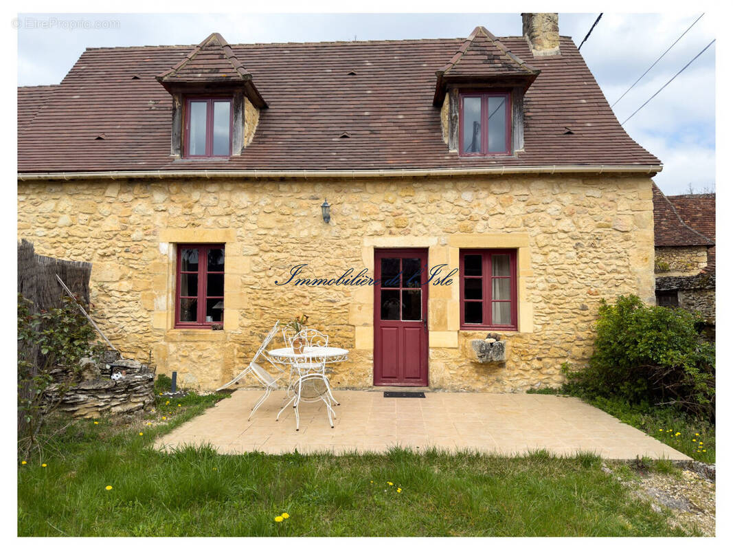 Maison à SAVIGNAC-DE-MIREMONT