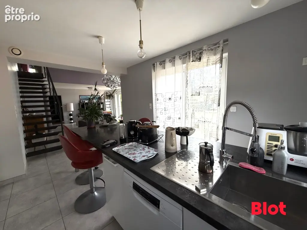 Maison 6 pièces 133 m² à vendre à Cesson-Sevigne (35510) - photo 5