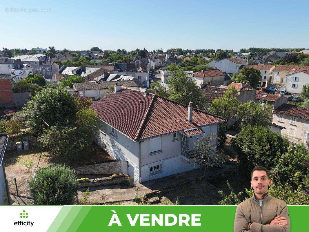 Maison 109 m² à Poitiers  - photo 2