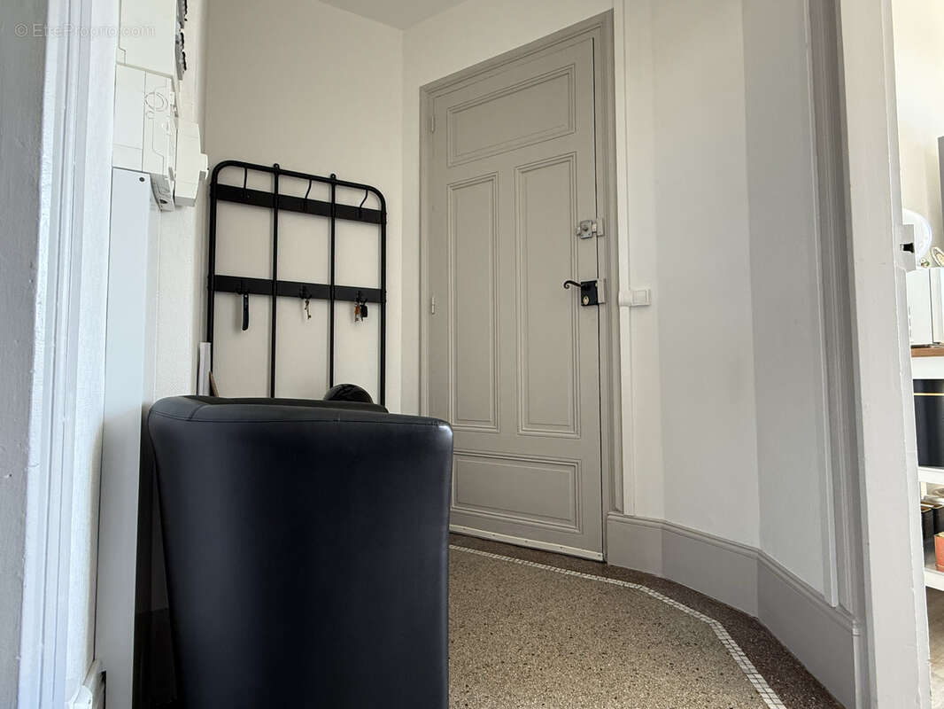 Appartement à COURMELLES