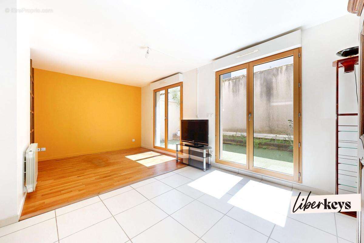 Appartement à CHAMPAGNE-AU-MONT-D'OR
