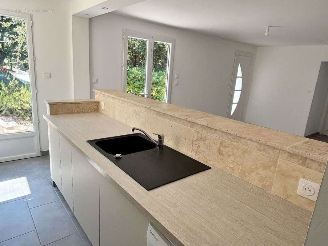 Maison 61 m² à Roquebrune-Sur-Argens  - photo 9