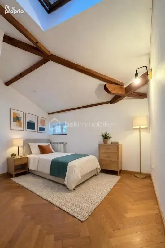 Duplex type 4 au coeur du village avec cachet - photo 2