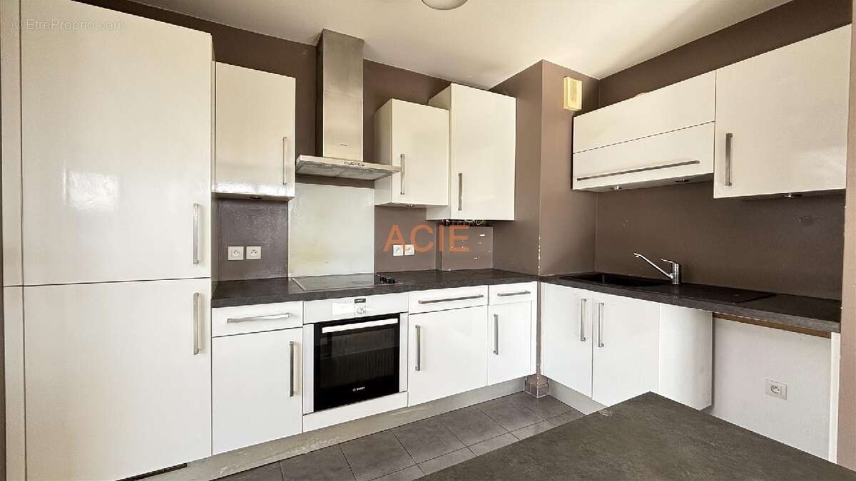 Appartement à LOUVRES