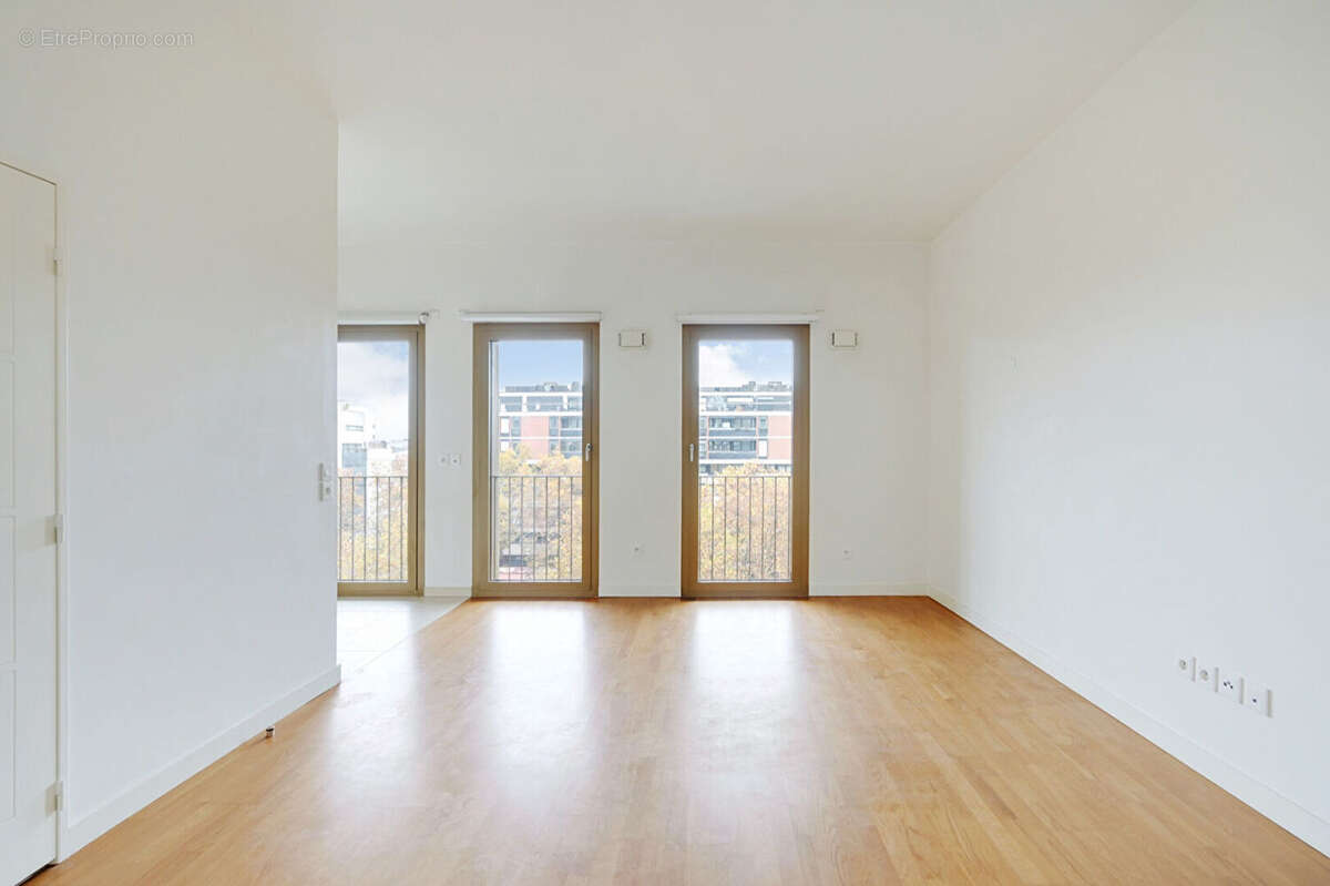 Appartement à PARIS-19E