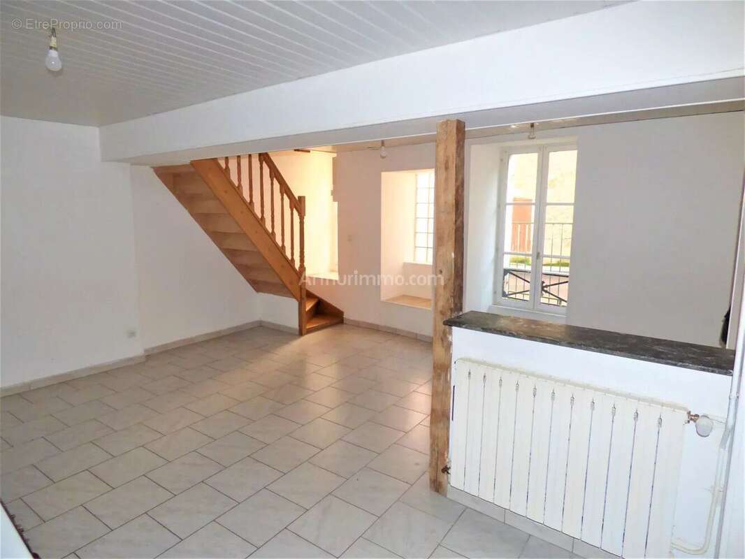 Maison à AVALLON