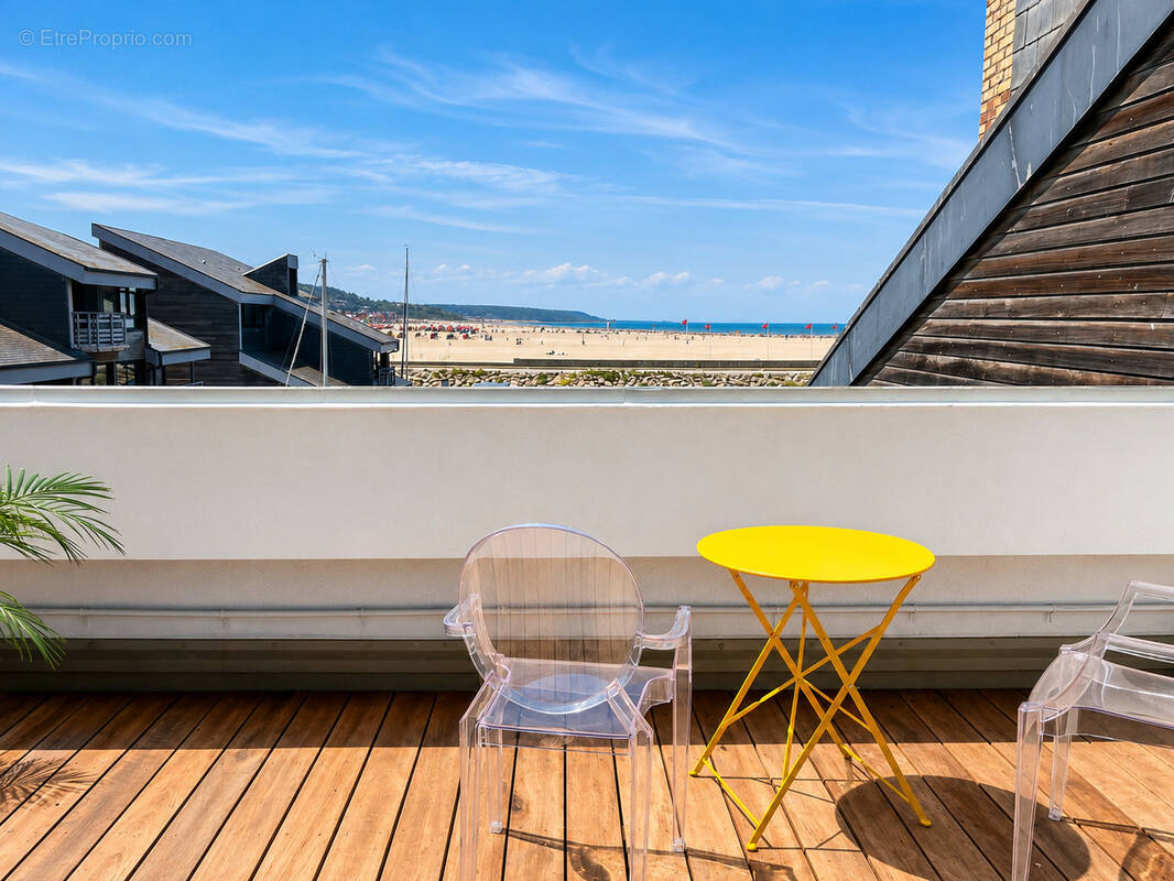 Appartement à DEAUVILLE