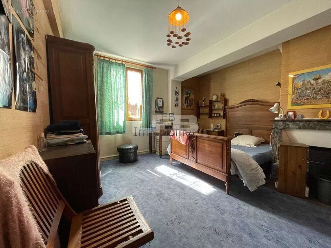 Maison à AUVERS-SUR-OISE