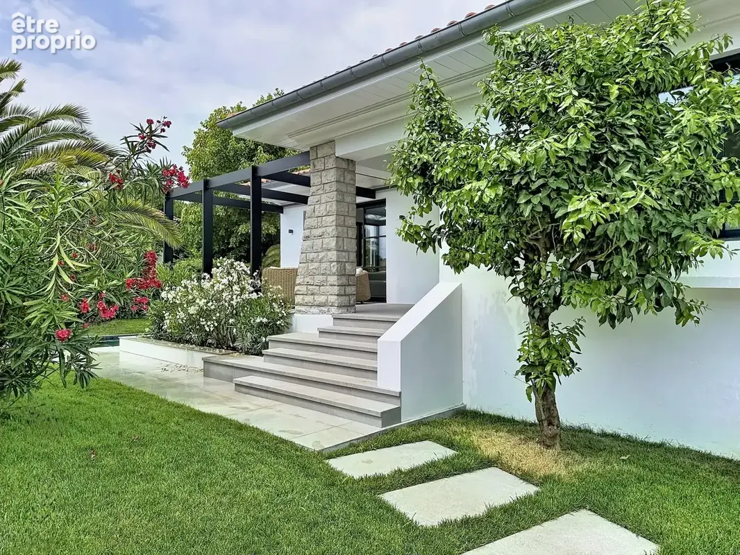 Maison 7 pièces 180 m² à vendre à Anglet (64600) - photo 3