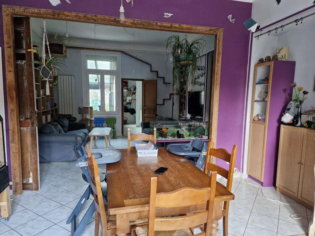 Maison à SAINT-QUENTIN