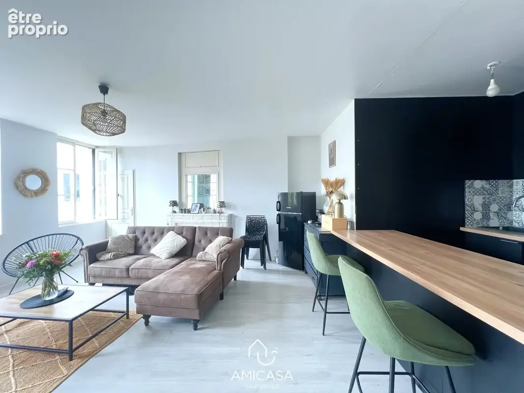 Niort (hyper centre face aux halls) - appartement t2 60m2 - photo 2