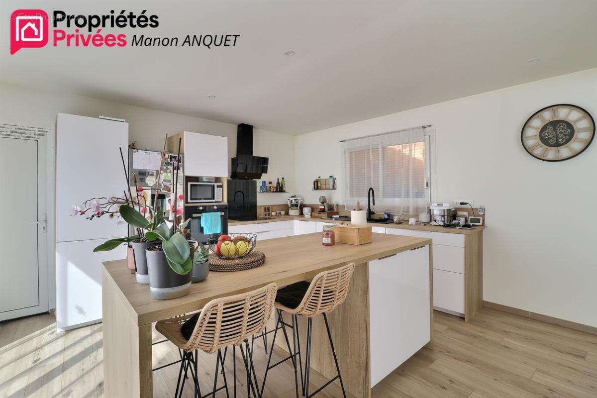 **Maison 4 pièces à Signes édifiée sur 3000m² de terrain** - photo 4