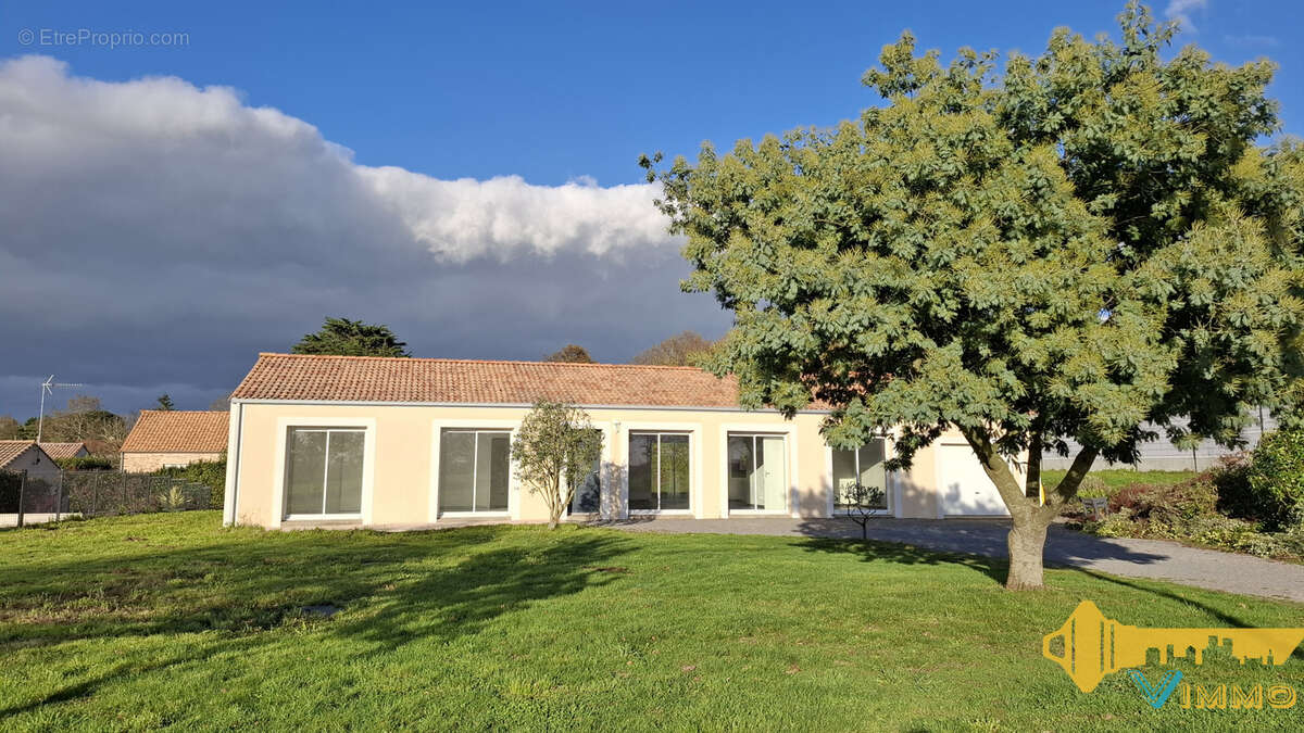 Maison à CHAUVE
