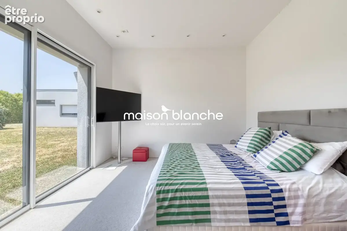 Maison 13 pièces 329 m² à vendre à Feneu (49460) - photo 4