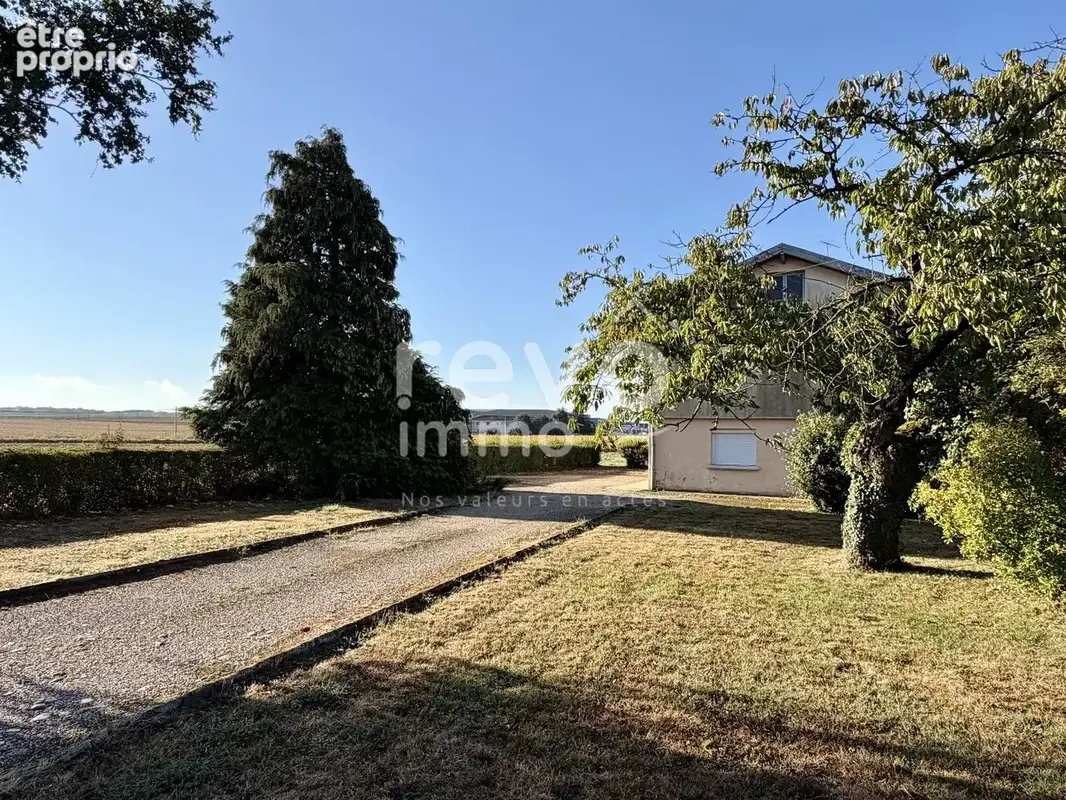 Maison de 212m2 sur 1300m2 de terrain - photo 3