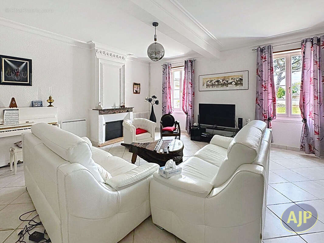 Maison à CISSAC-MEDOC