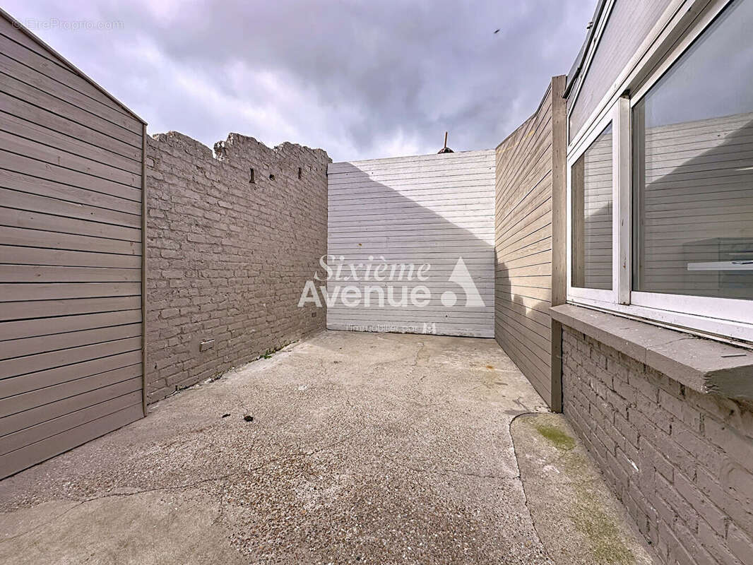 Maison à ARMBOUTS-CAPPEL