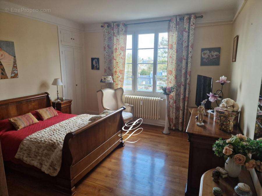 Appartement 114 m² à Le Mans  - photo 868