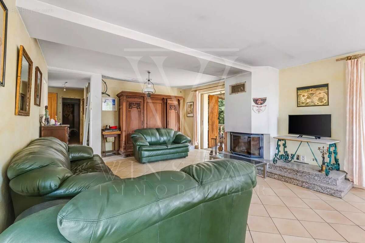 Propriété de caractère au fort potentiel à Mougins - photo 5