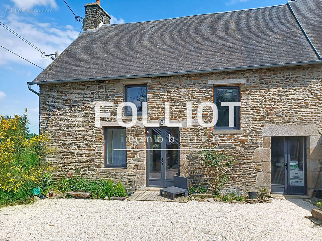 Maison à SACEY