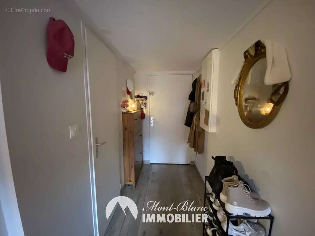 Appartement à DEMI-QUARTIER