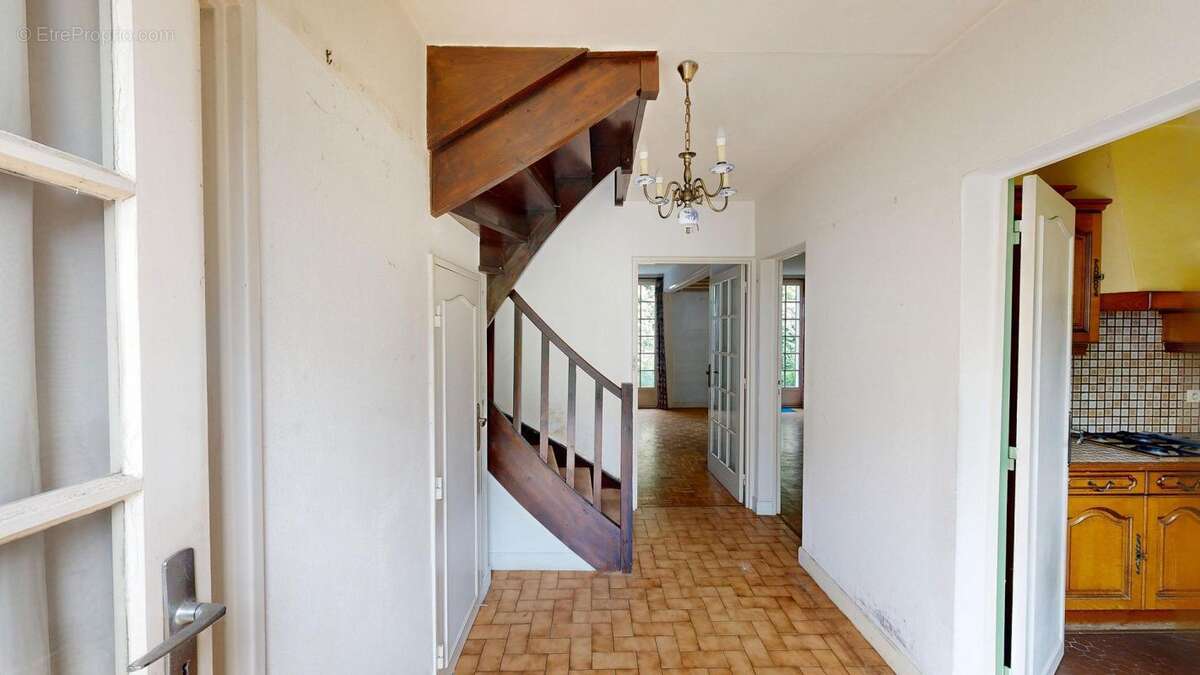 Maison à SAVIGNY-SUR-ORGE