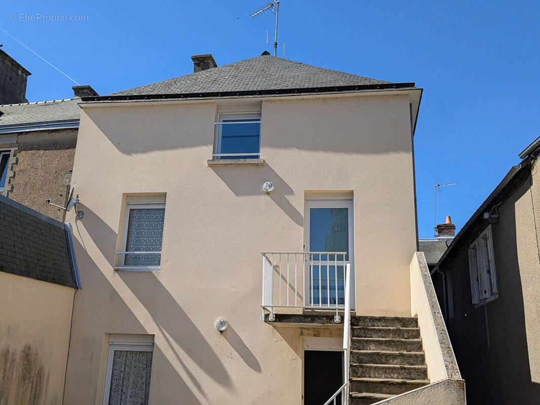 Appartement à MALESTROIT
