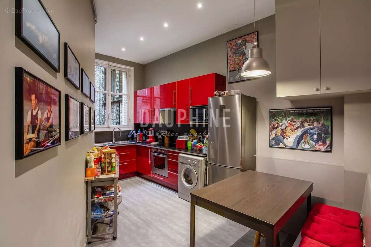 Appartement à PARIS-7E