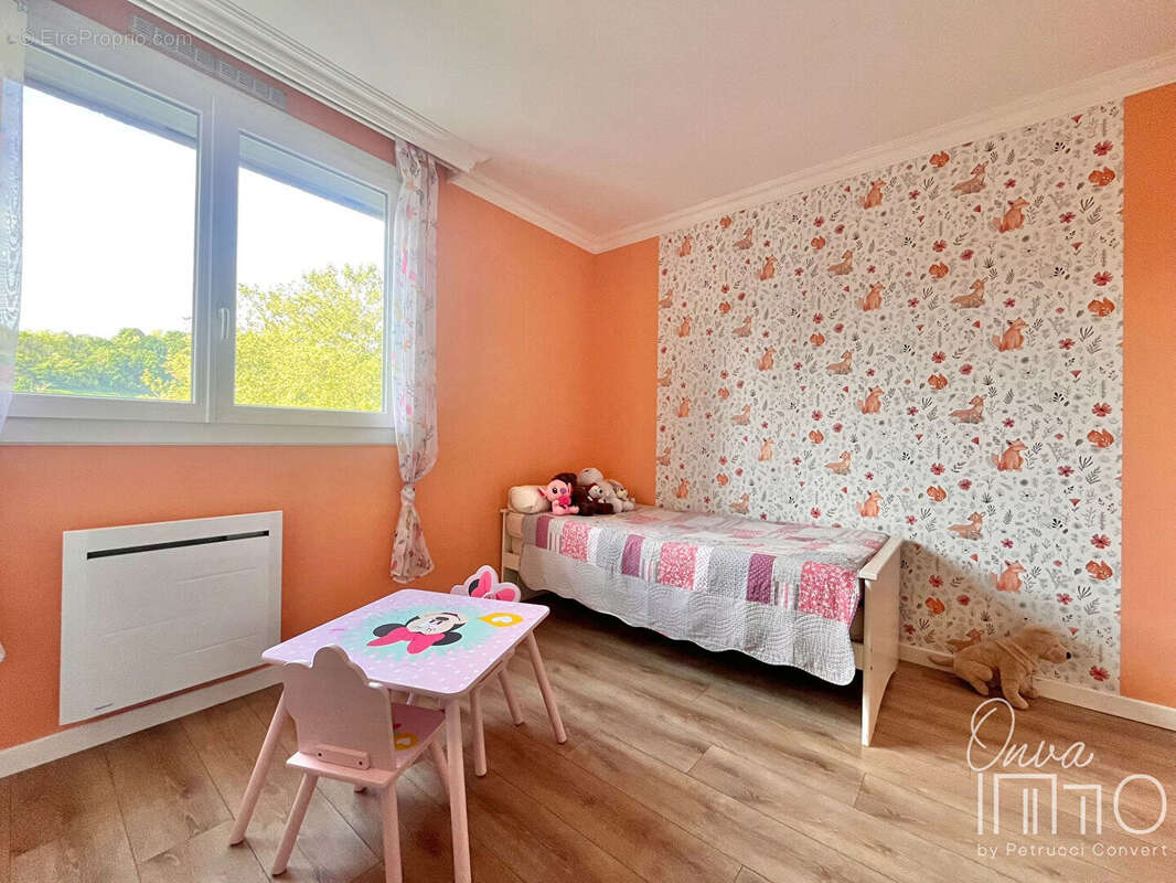 Appartement à FONTAINES-SUR-SAONE