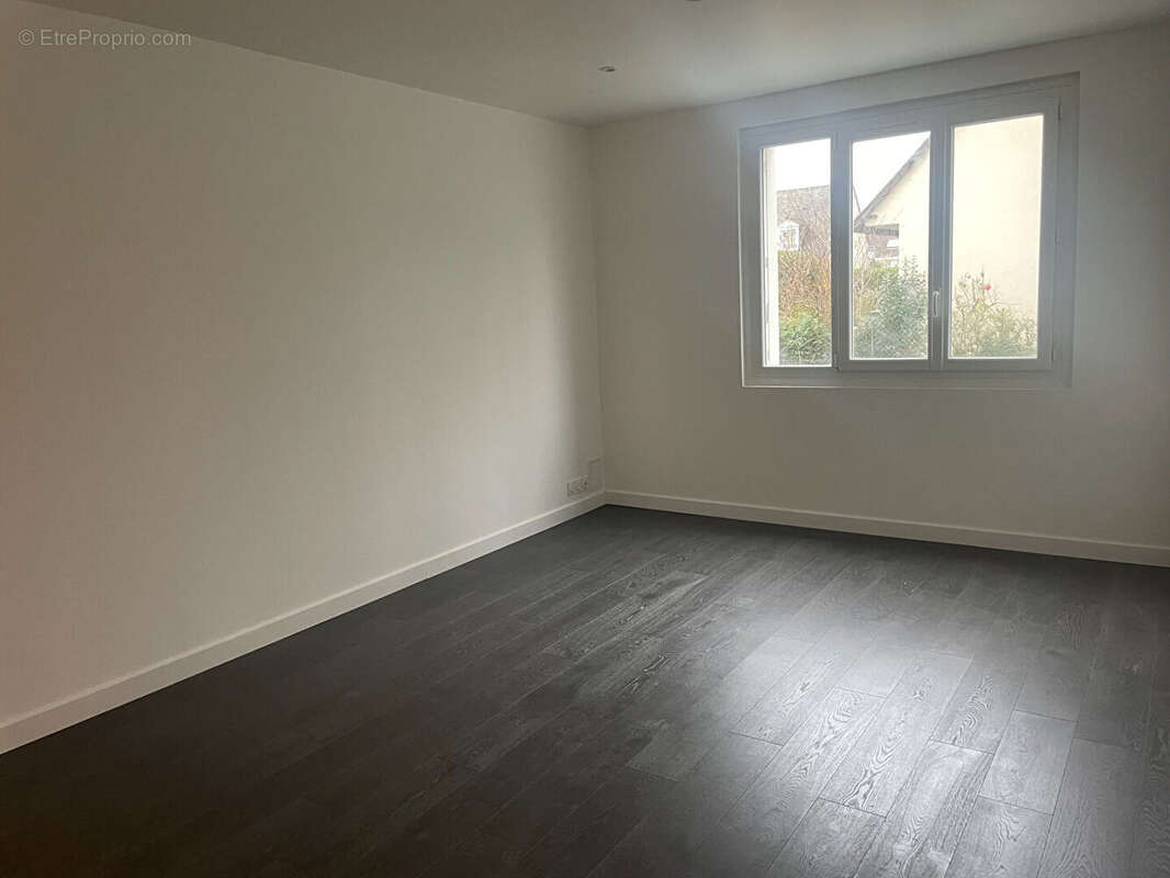 Appartement à SAINT-CYR-SUR-LOIRE