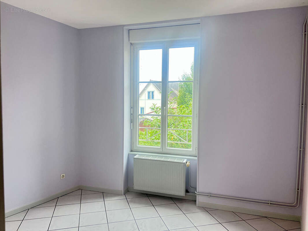 NEVERS - Proche gare - Immeuble 4 appartements - photo 5