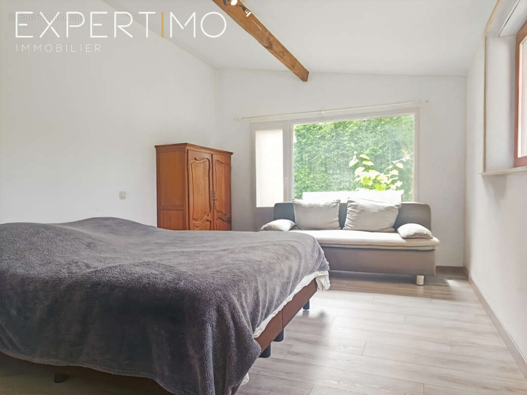 Maison à REGNIERE-ECLUSE