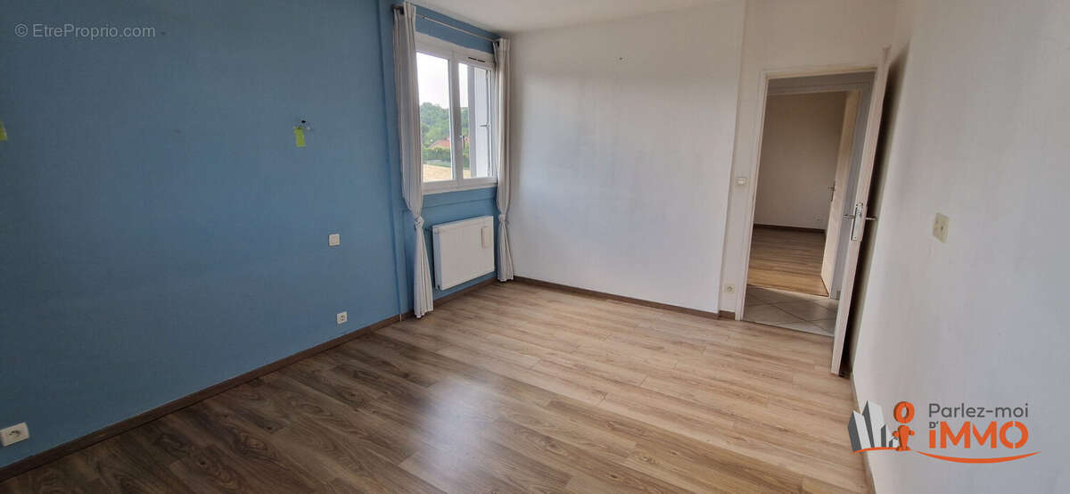 Maison à GENILAC