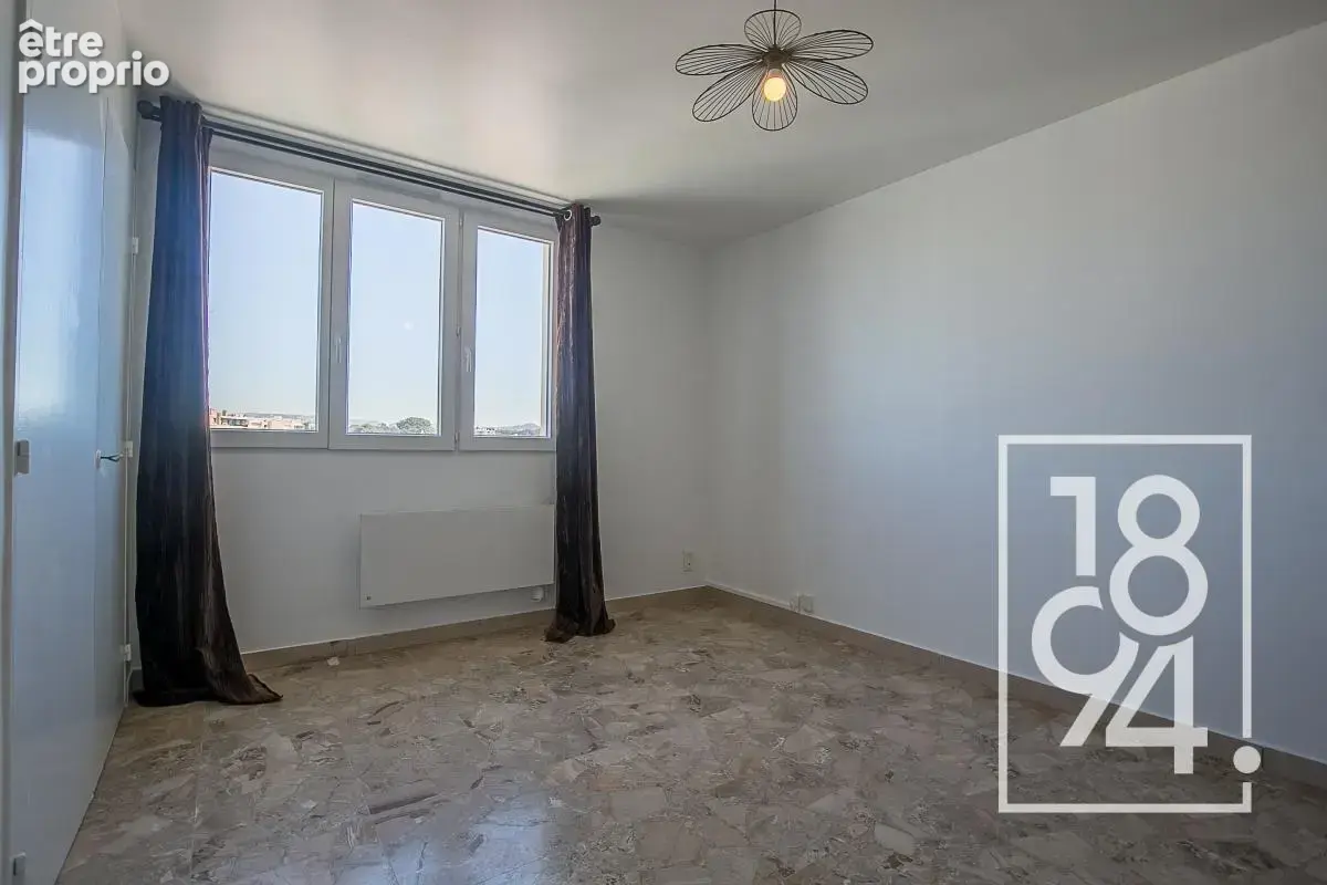 Investisseurs ! studio refait a neuf loué dernier étage ascenseur la capelette 13010 - photo 5