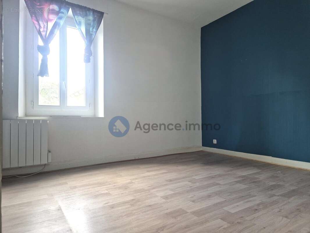 64190 Navarrenx Maison de 100m2 T4 à 140 000 - Maison à NAVARRENX