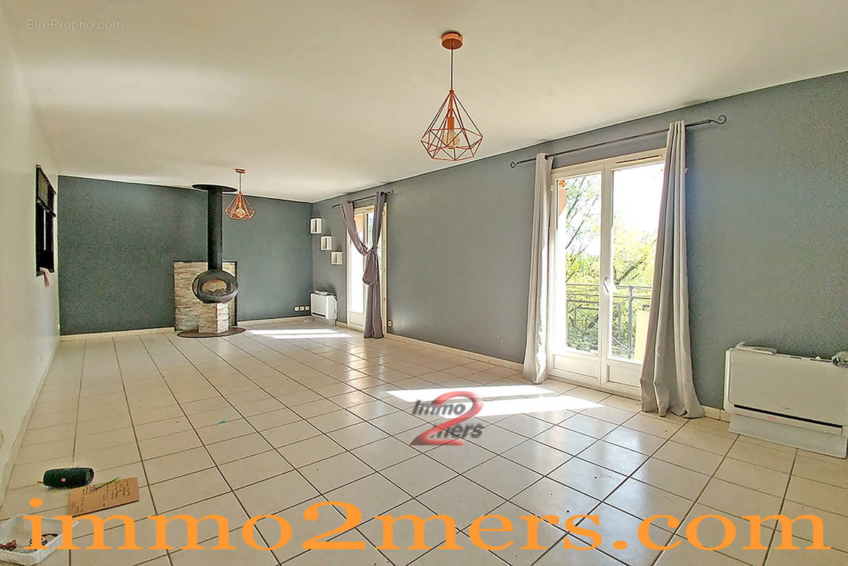 Villa sur 5600m² arborés - photo 2