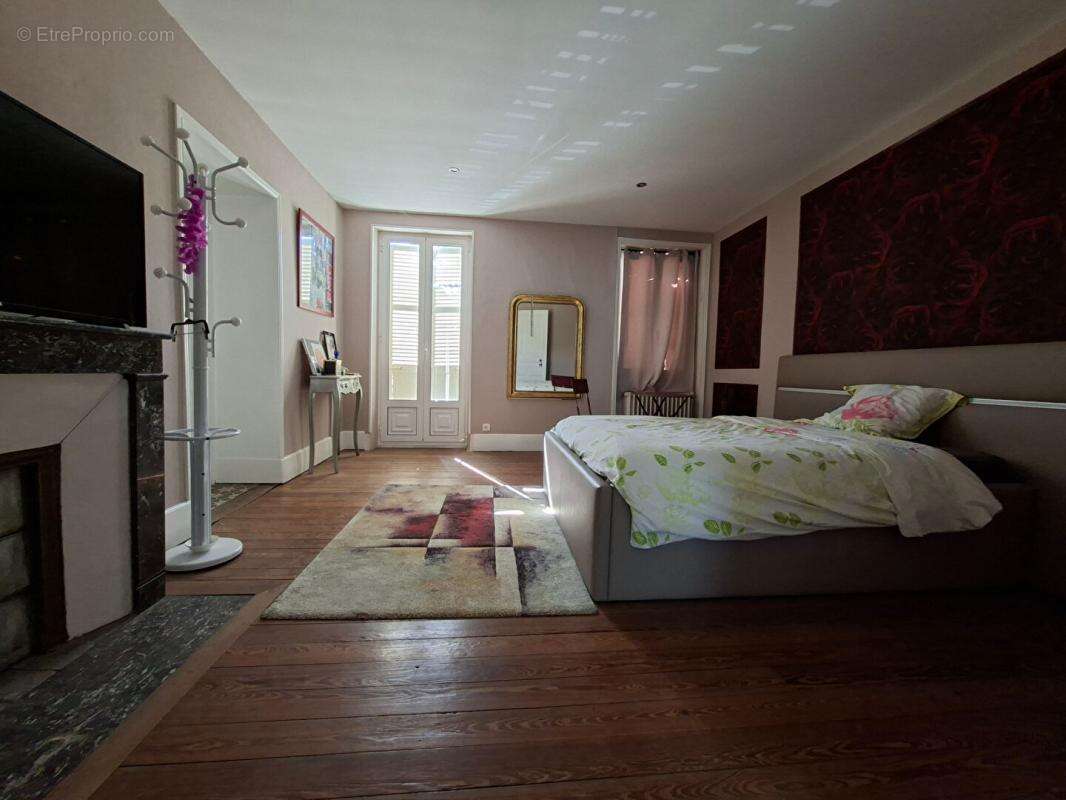 Maison à BLANZY