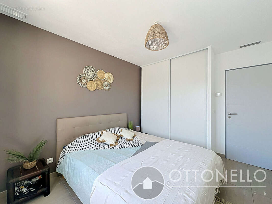 Maison Roquebrune Sur Argens 4 pièces 81,73 m2 sur 547 m2 de terrain avec garage - photo 9