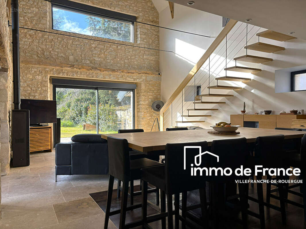 Maison à SAINT-CIRQ-LAPOPIE