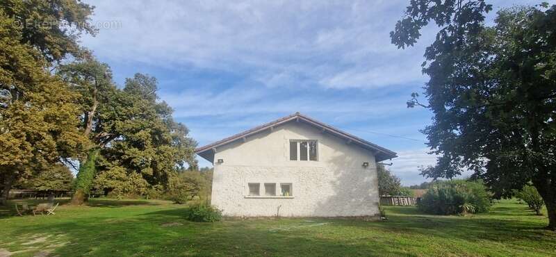 Maison à CREON-D&#039;ARMAGNAC