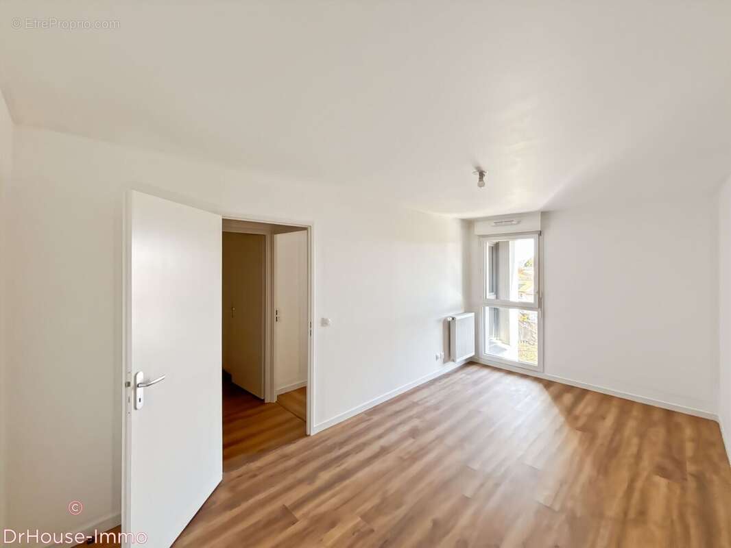 Appartement 77 m² à Merignac  - photo 47