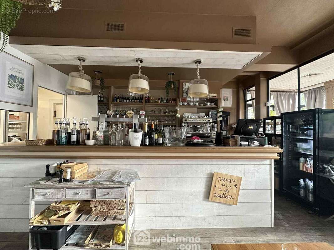 Vous bénéficiez d'un bar fonctionnel - Commerce à LAON