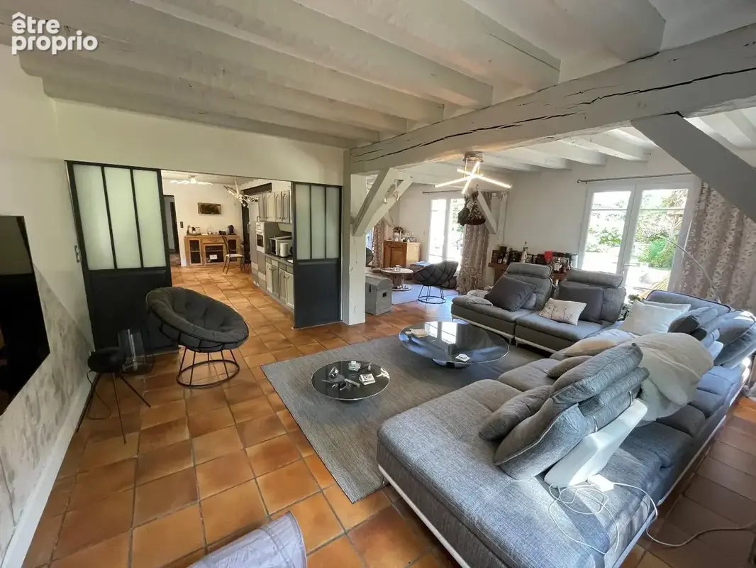 DEPT Loir-et-Cher (41) Mondoubleau + A VENDRE Maison familiale 300 m2, 8 pièces - photo 2