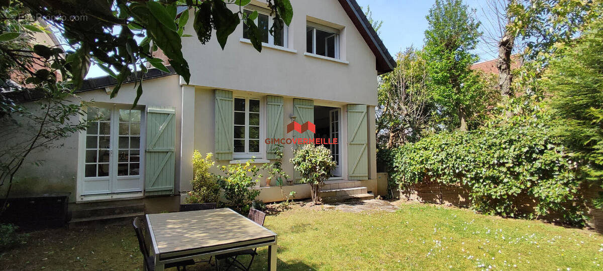 Maison à LA CELLE-SAINT-CLOUD